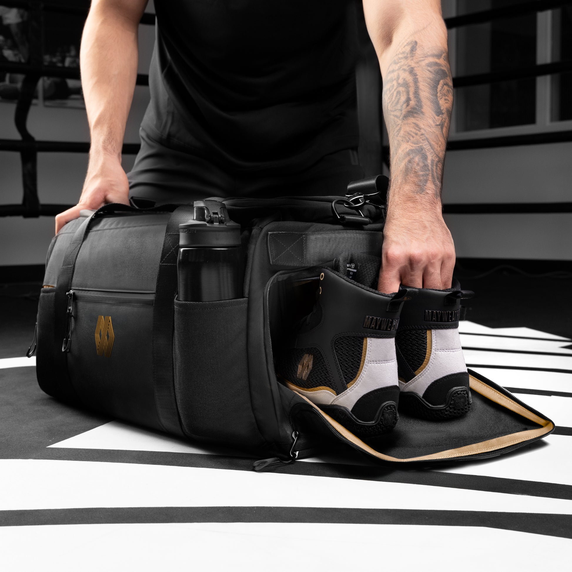 Mayweather Hayabusa Airstream Duffle Bag – Glove Pocket