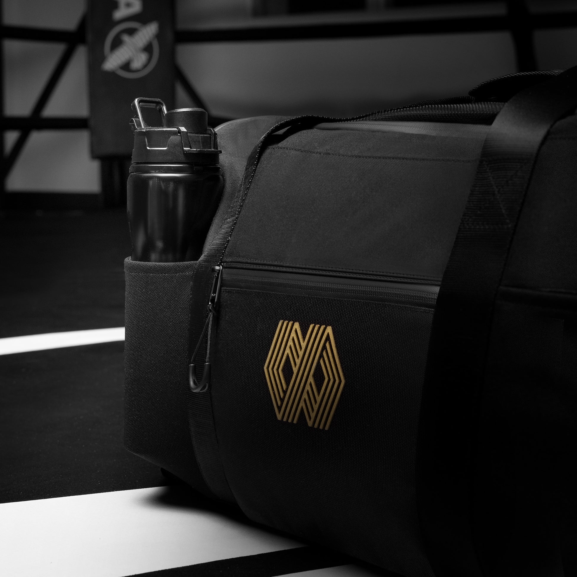 Hayabusa Airstream Athletic Duffle Bag – Water Bottle Pocket