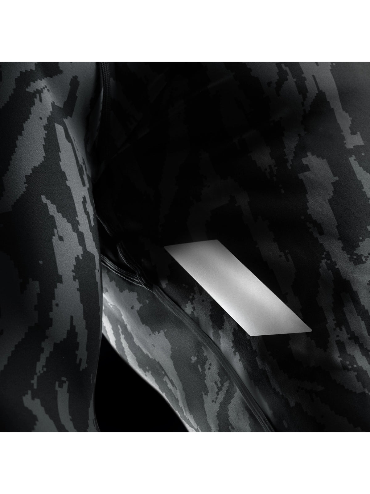 Hayabusa Men's Apex Long Sleeve Rash Guard, carbon black, image 5