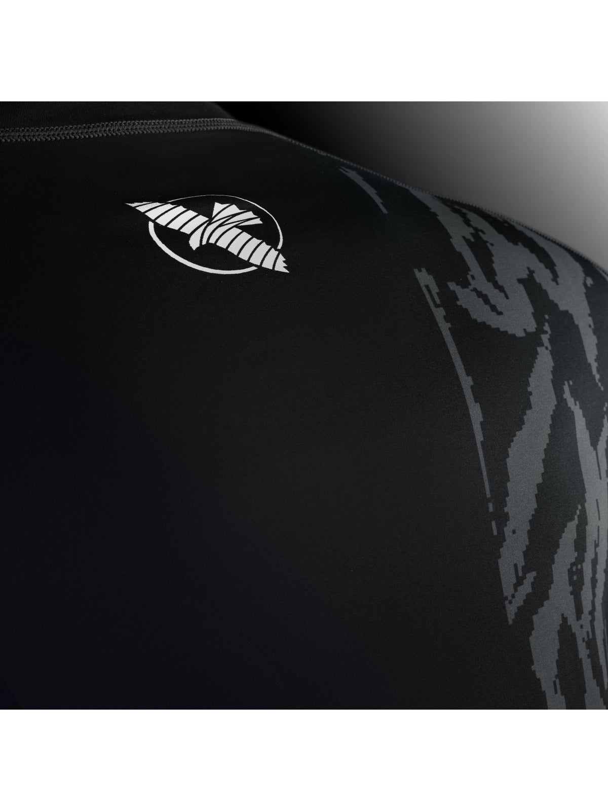 Hayabusa Men's Apex Short Sleeve Rash Guard, carbon black, image 3