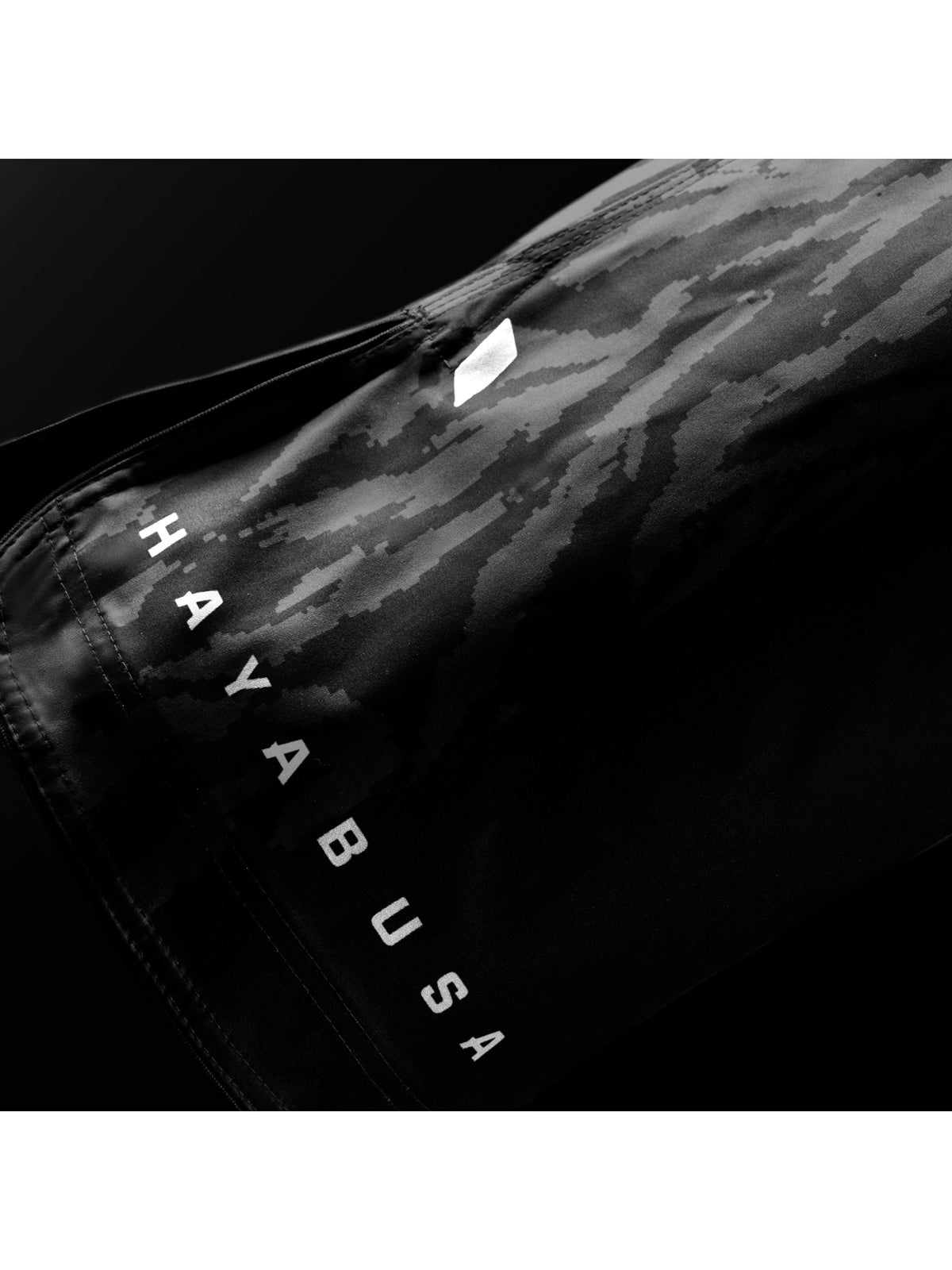 Hayabusa Men's Apex 3/4 Thigh Fight Shorts, carbon black, image 3