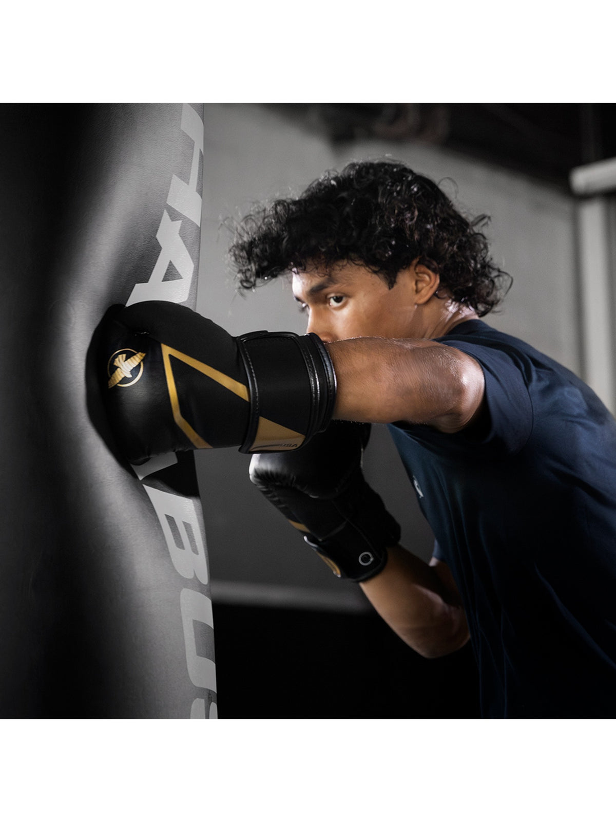 Hayabusa E1 Kids Boxing Gloves, black/gold, image 4