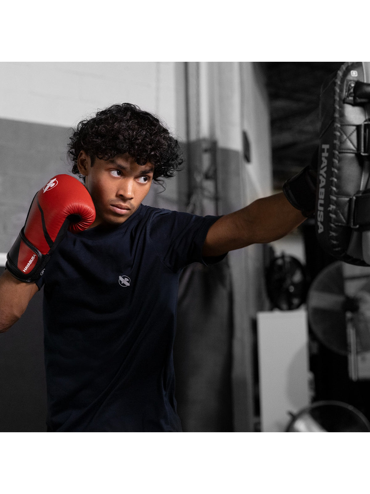 Hayabusa E1 Kids Boxing Gloves, red/black, image 4
