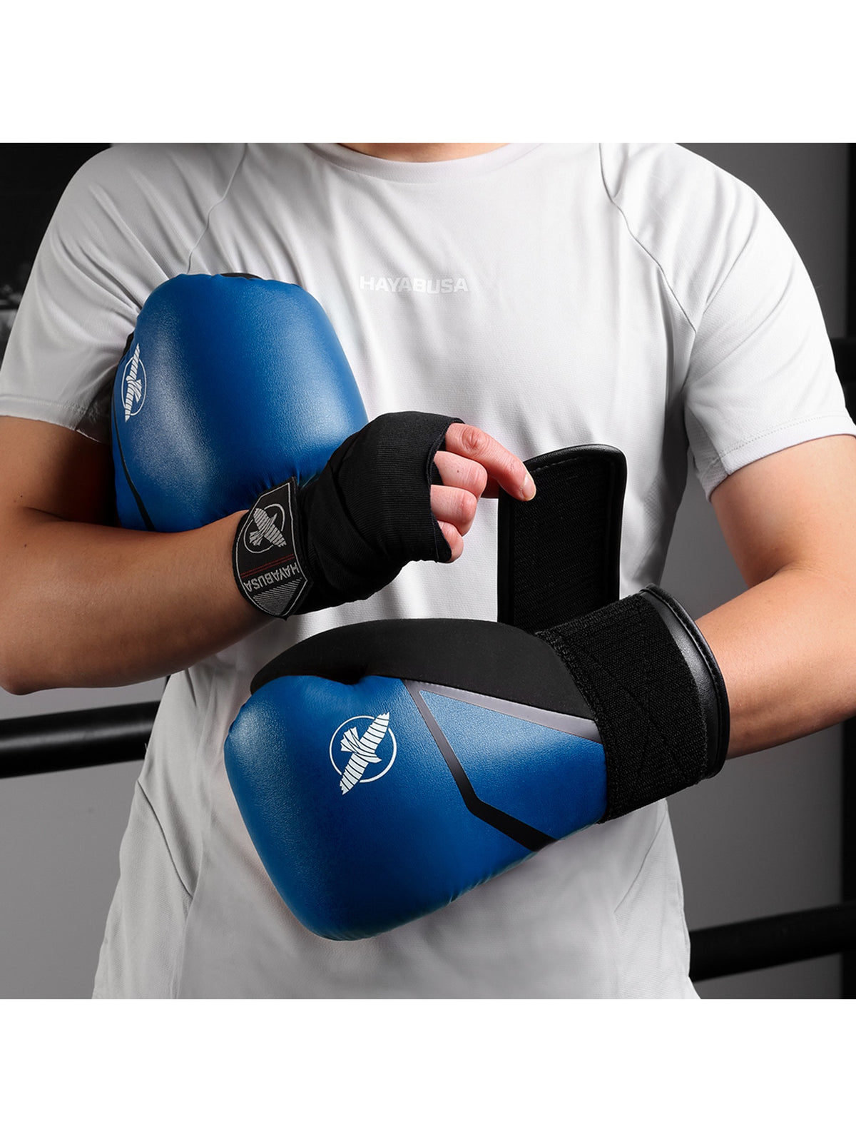 Hayabusa E1 Boxing Gloves, blue/black, image 4