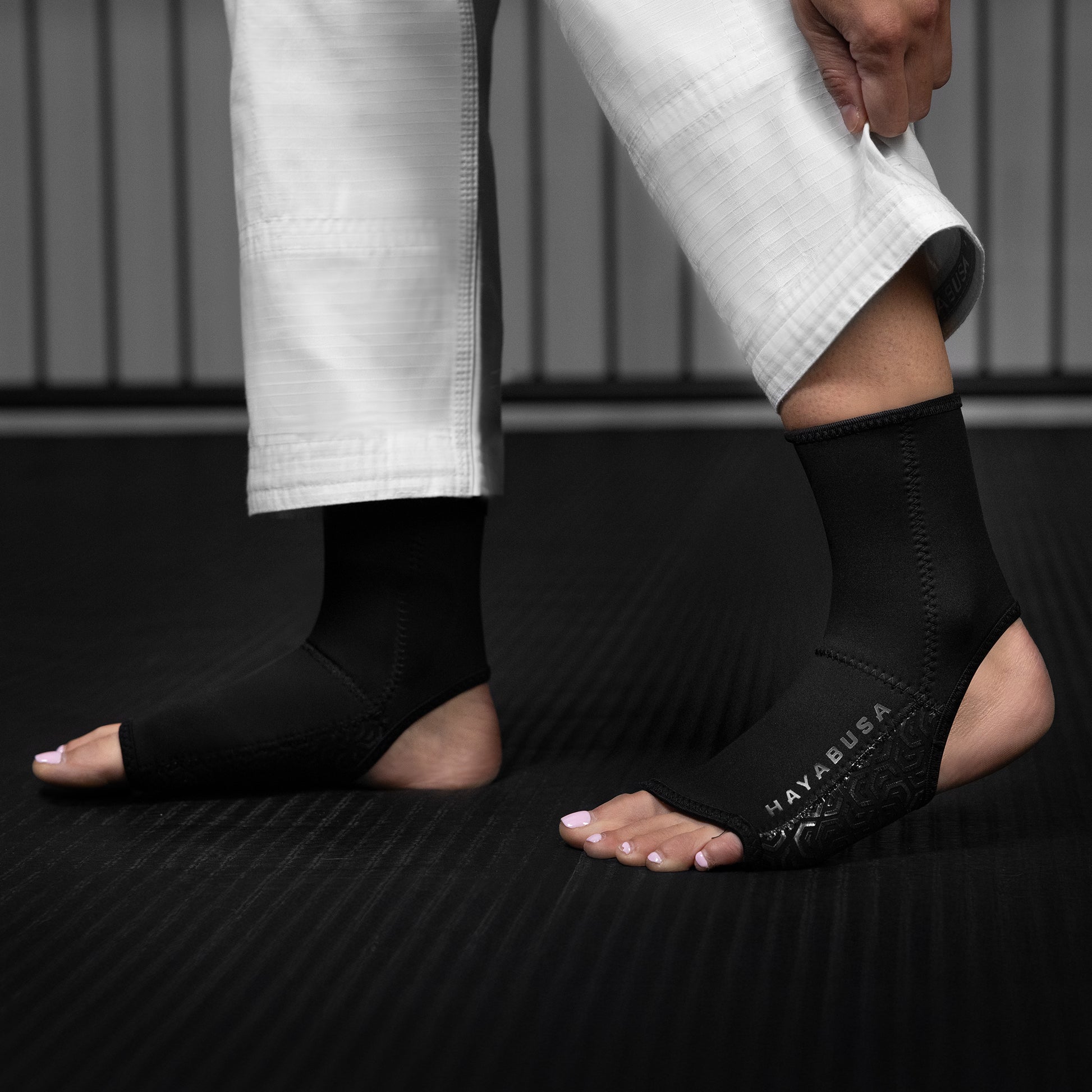 Hayabusa Ashi Foot Grips – View 1
