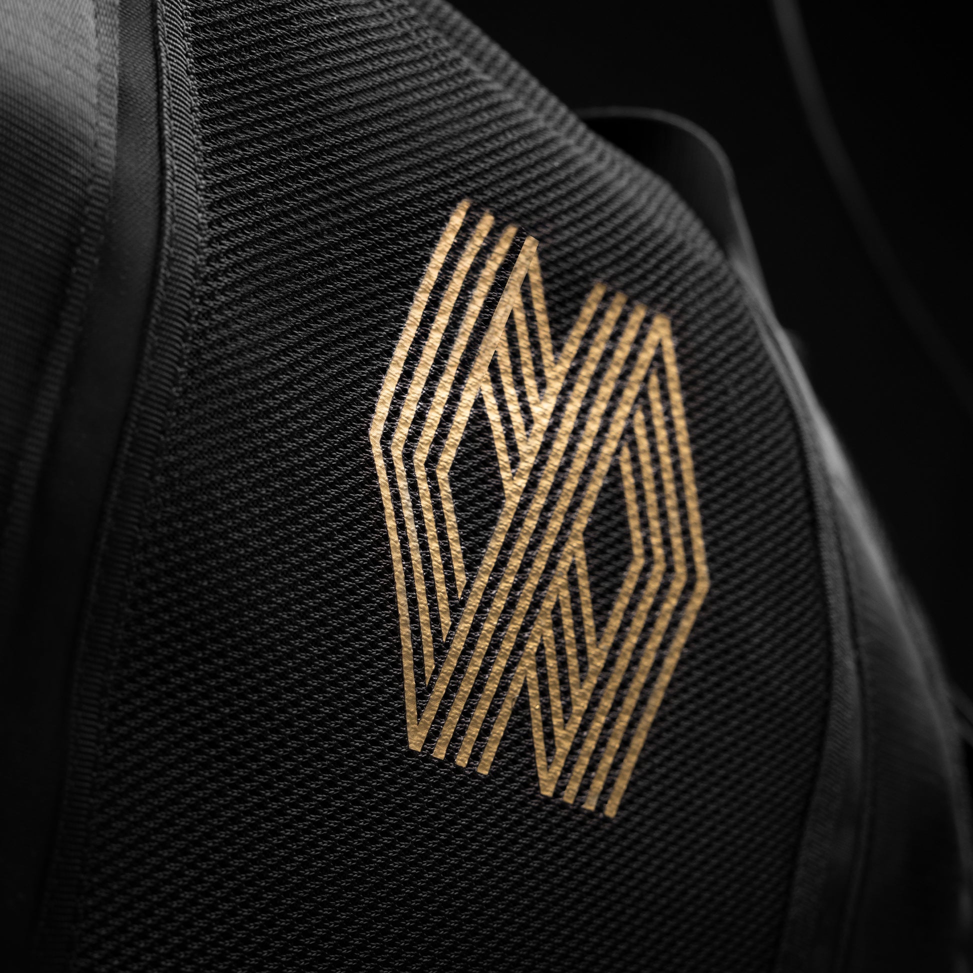 Mayweather Mesh Gym Bag – Action Shot
