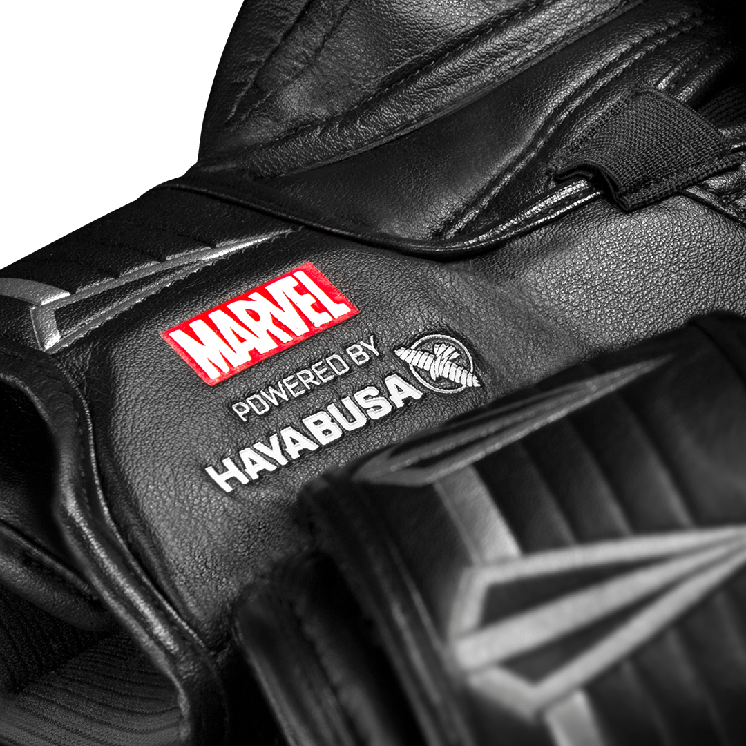 Marvel's Black Panther Boxing Gloves - Claw Detail