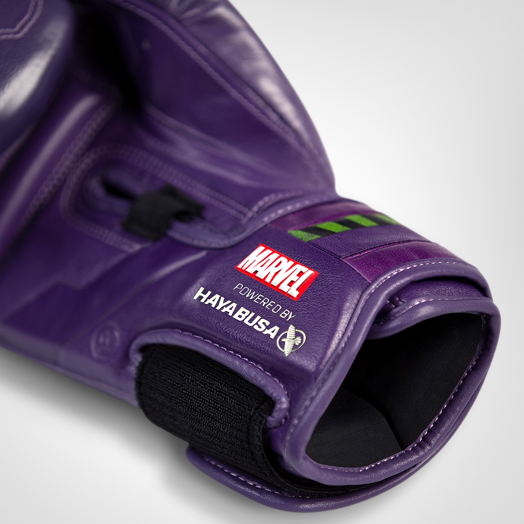 Marvel's Hulk Boxing Gloves - Knuckle Detail