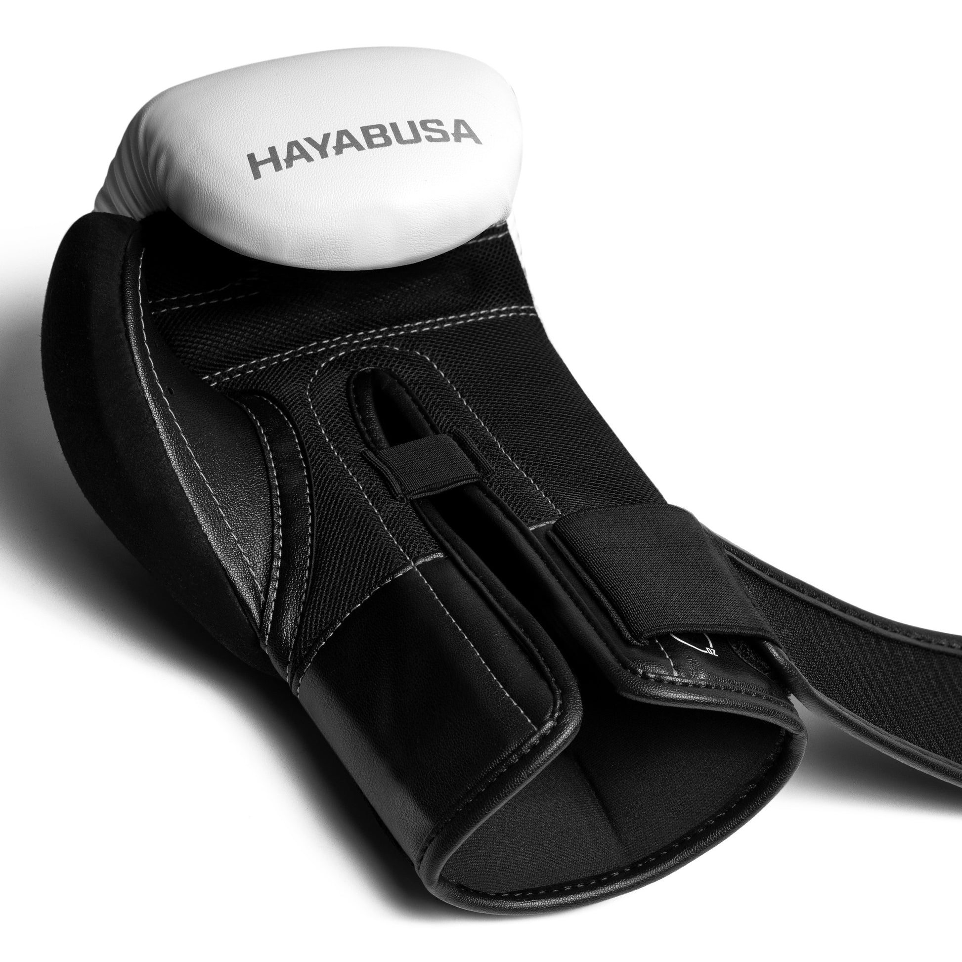Hayabusa E1 Kids Boxing Gloves - Detail