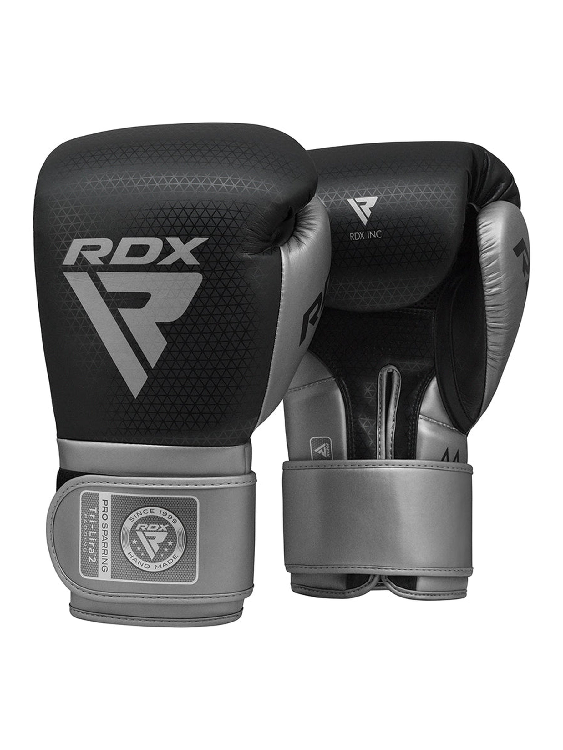 RDX L2 Mark Pro Sparring Boxing Gloves – detail close-up