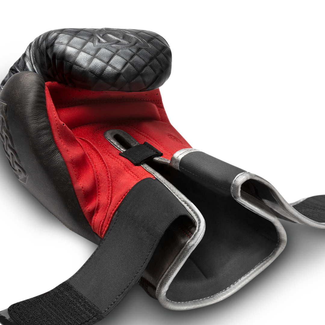 Marvel's Thor Boxing Gloves - Detail
